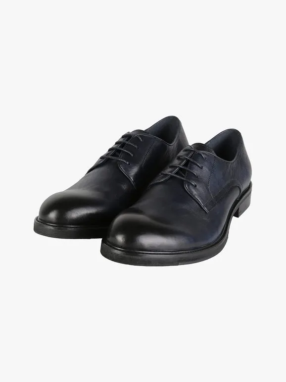 Amerigo Vespucci Zapatos clásicos de piel con cordones para hombre.