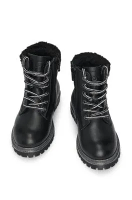 Botas de piel para niños con monograma Double B