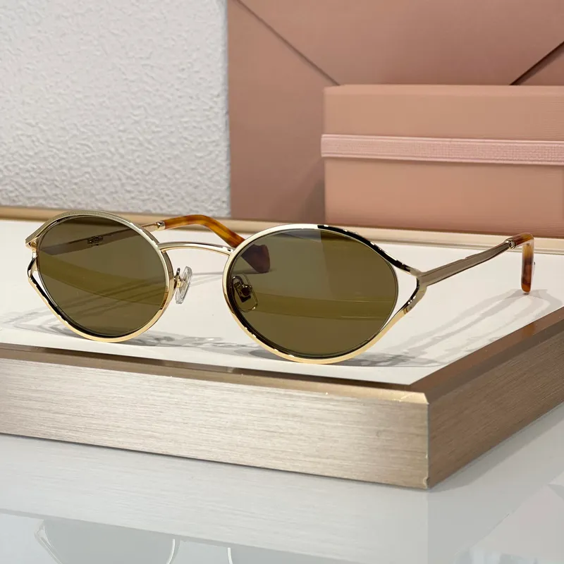 Gafas de sol de damas calientes para verano popular de 52y diseñador elegante estilo al aire libre al aire libre