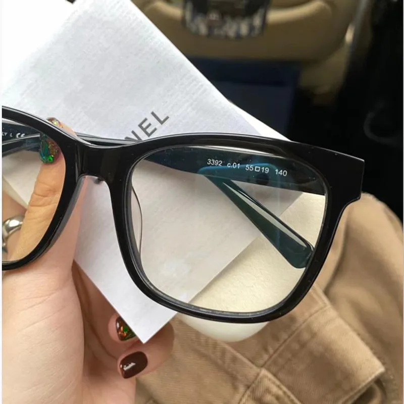 Gafas de sol de diseñador Caja de lentes de lectura para mujeres con letras de moda para hombres Anti azul de marco cuadrado Len