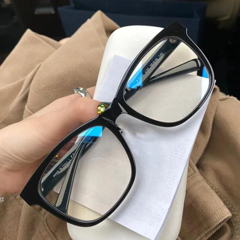 Gafas de sol de diseñador Caja de lentes de lectura para mujeres con letras de moda para hombres Anti azul de marco cuadrado Len