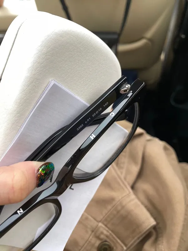 Gafas de sol de diseñador Caja de lentes de lectura para mujeres con letras de moda para hombres Anti azul de marco cuadrado Len