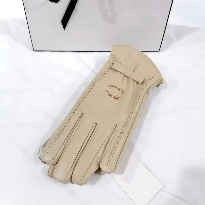 Guantes de cuero de invierno Pantalla de oveja táctil de lujo para ciclismo con guantes de piel de oveja con aislamiento cálido