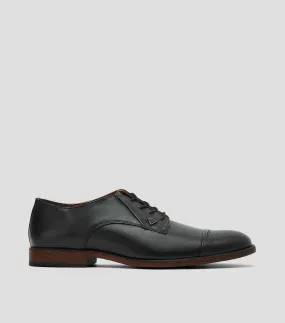 Guess Zapatos de vestir Oxford negros en piel Hombre