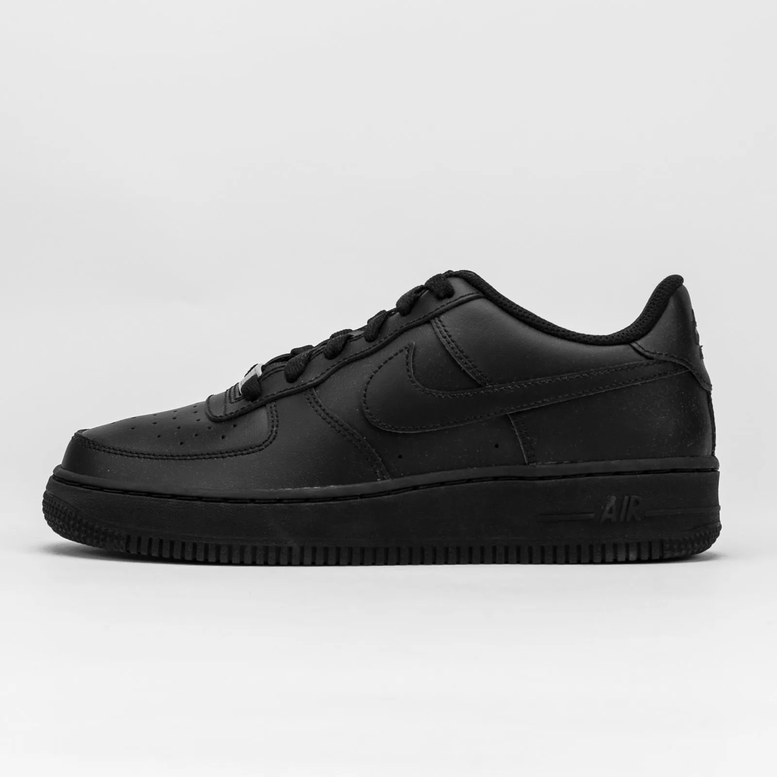 Nike Air Force 1 Low GS "Triple Black"