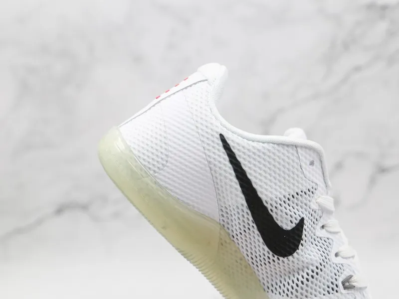 Nike Kobe 11 EM  Modelo 109H