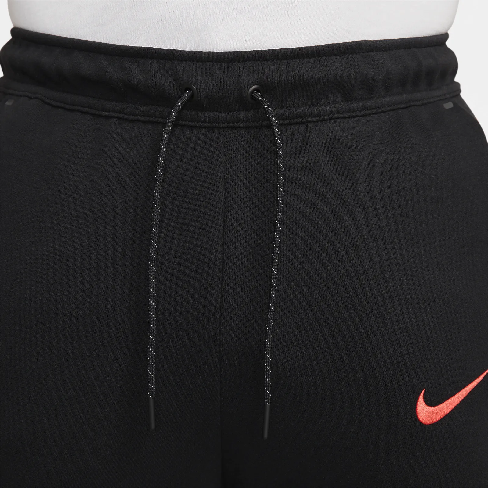 Nike Liverpool FC Tech Fleece,