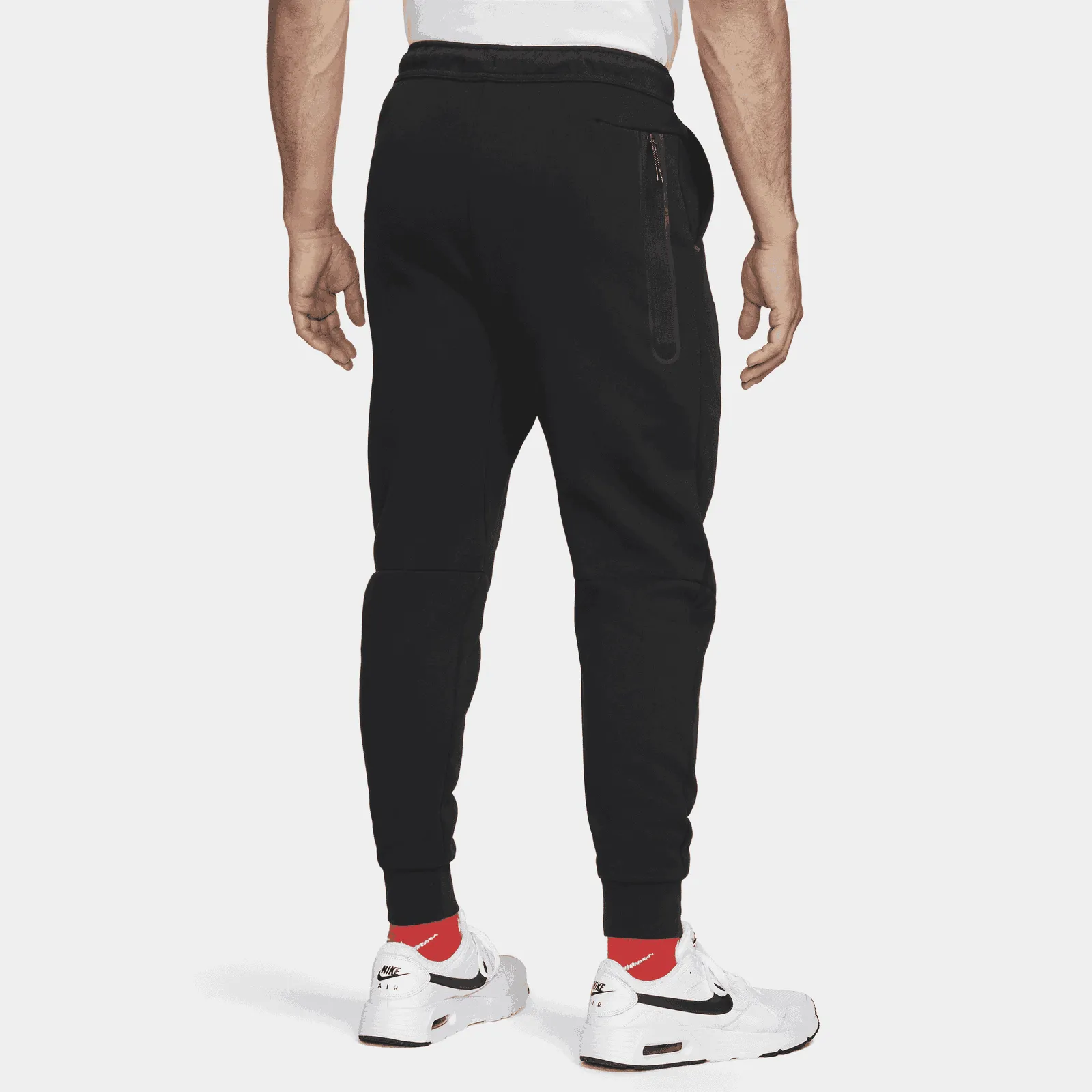 Nike Liverpool FC Tech Fleece,