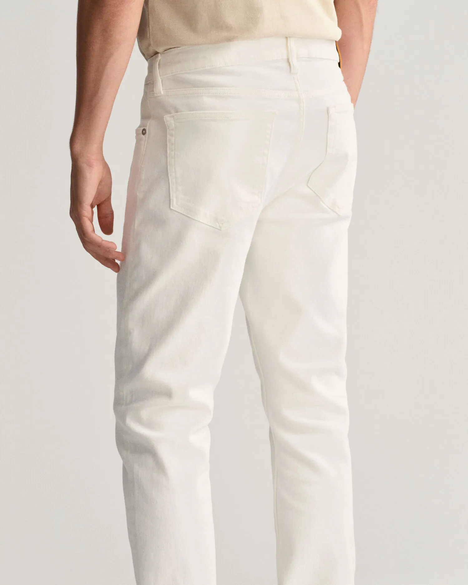 Vaqueros Regular Fit blancos